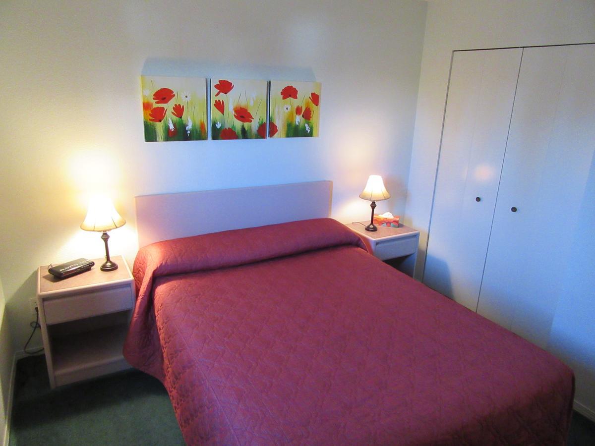 Lake Cowichan Lodge מראה חיצוני תמונה