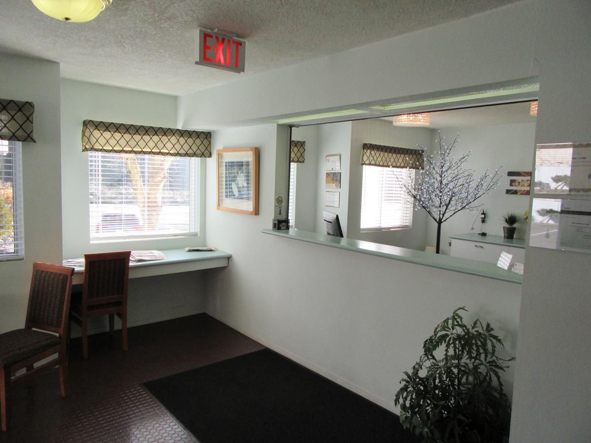 Lake Cowichan Lodge מראה חיצוני תמונה
